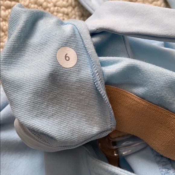 Lululemon Scoop Me Up Tank - Picture 3 of 3